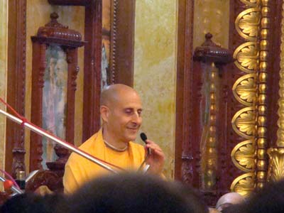 Radhanath Swami Giving Lecture